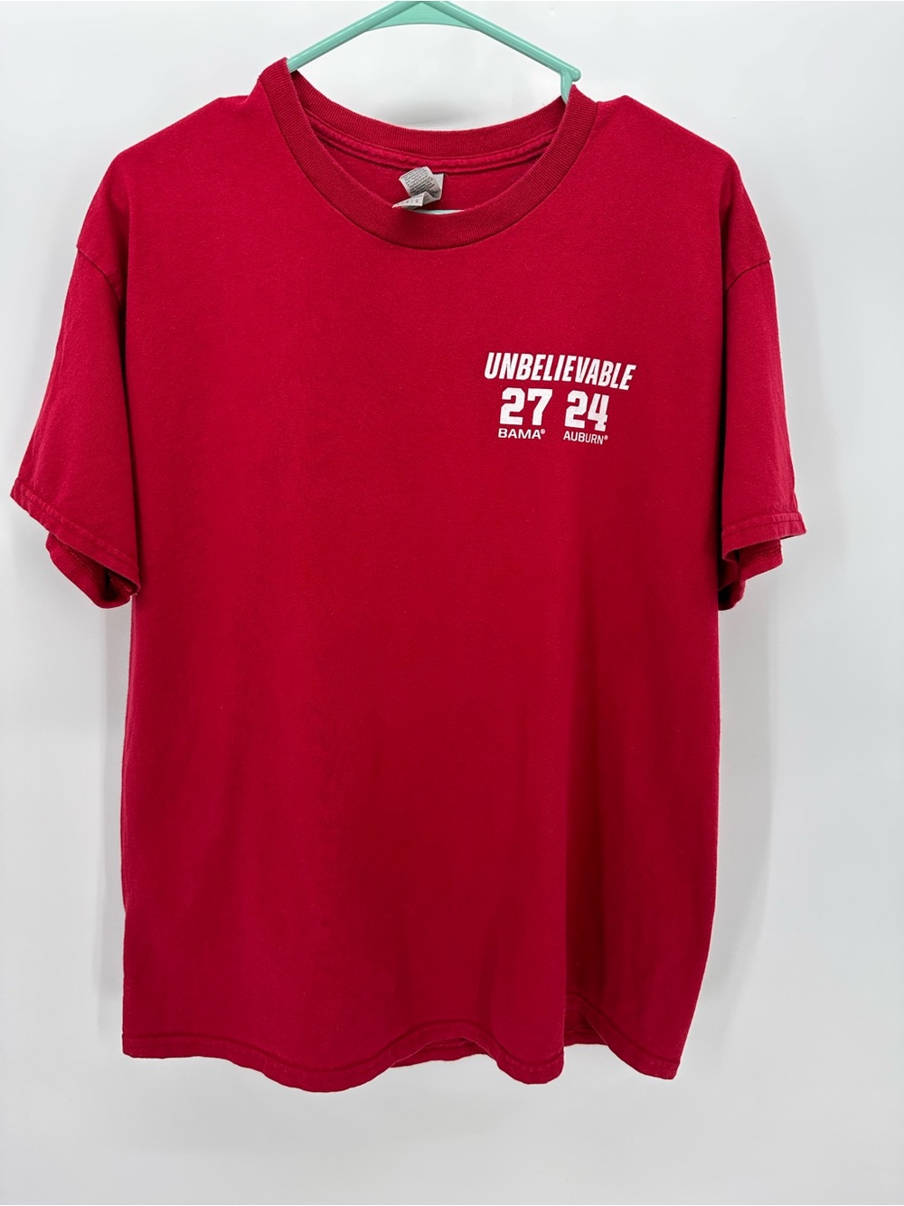 Gildan Men’s Alabama Crimson Tide Vs Auburn Tigers Iron Bowl 4th & 31 Score Tee